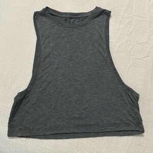 Lululemon muscle crop